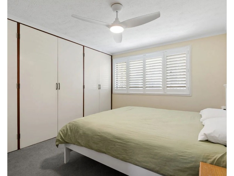 10/111 Old Burleigh Road, Broadbeach QLD 4218