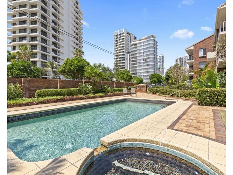 10/111 Old Burleigh Road, Broadbeach QLD 4218