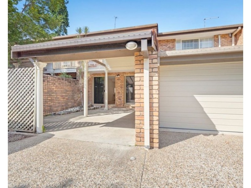 8/9 Eady Avenue, Broadbeach Waters QLD 4218