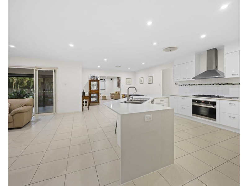 19 Rainbow Circuit, Coomera Waters QLD 4209