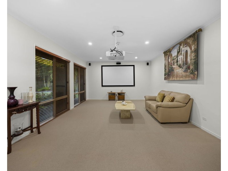 19 Rainbow Circuit, Coomera Waters QLD 4209