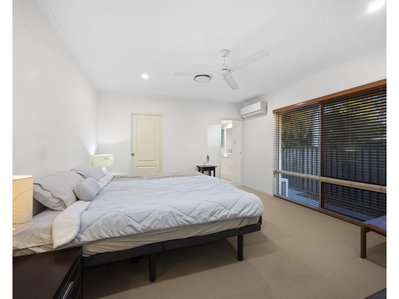 19 Rainbow Circuit, Coomera Waters QLD 4209
