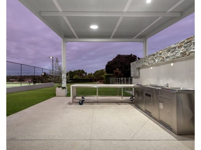 19 Rainbow Circuit, Coomera Waters QLD 4209
