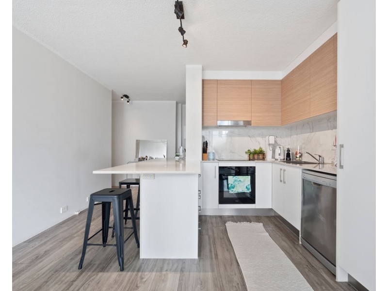 18/3 Old Burleigh Road, Surfers Paradise QLD 4217
