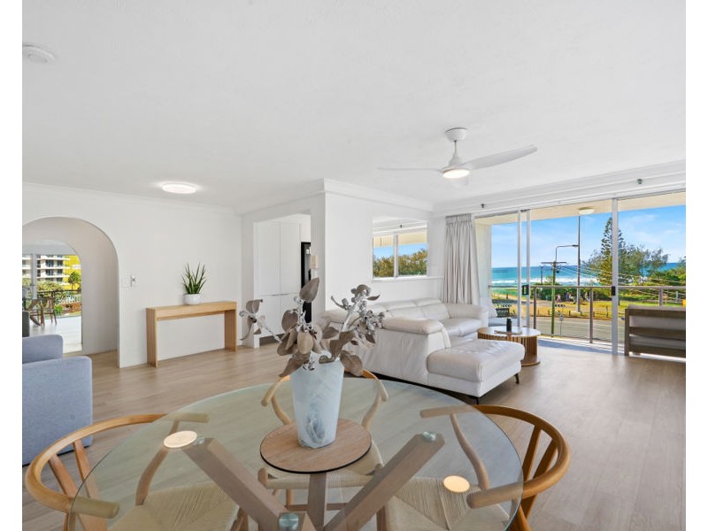 8/67 Broadbeach Boulevard, Broadbeach QLD 4218