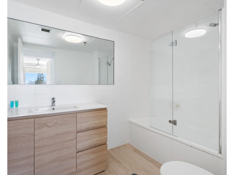 8/67 Broadbeach Boulevard, Broadbeach QLD 4218