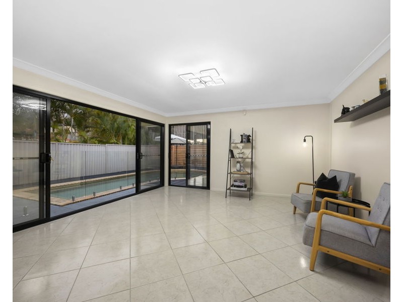 35 Lillywood Circuit, Molendinar QLD 4214