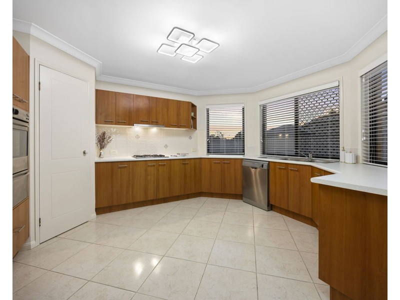 35 Lillywood Circuit, Molendinar QLD 4214