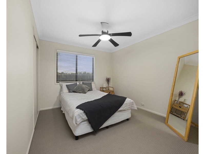 35 Lillywood Circuit, Molendinar QLD 4214