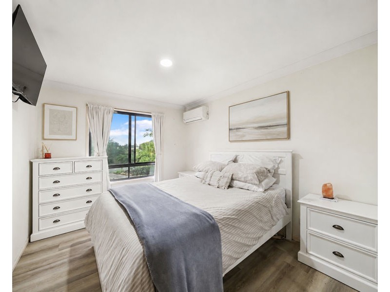 165/125 Santa Cruz Boulevard, Clear Island Waters QLD 4226