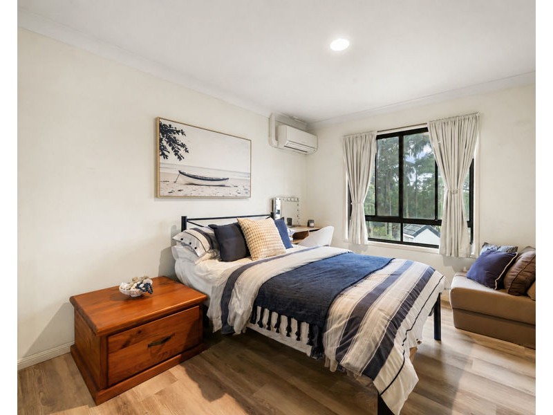 165/125 Santa Cruz Boulevard, Clear Island Waters QLD 4226