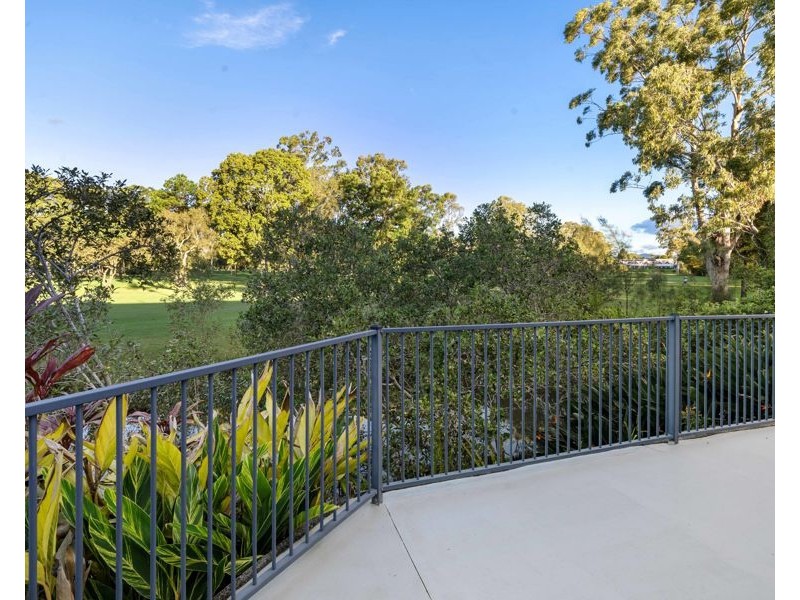 165/125 Santa Cruz Boulevard, Clear Island Waters QLD 4226