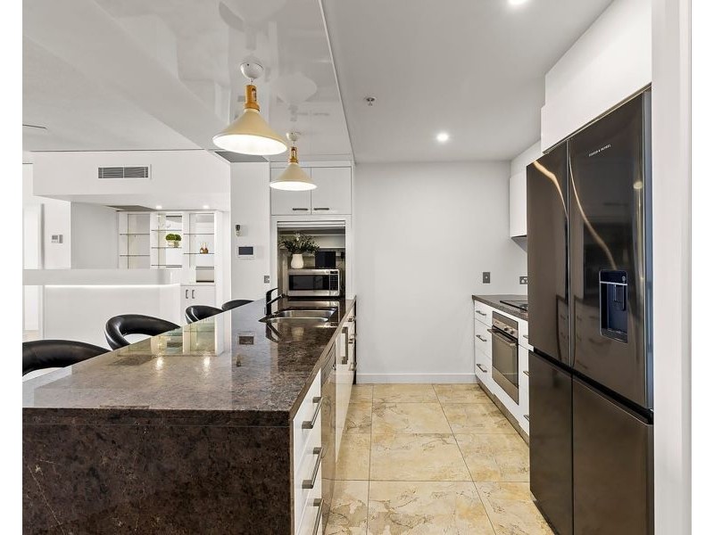 1906/22 Surf Parade, Broadbeach QLD 4218