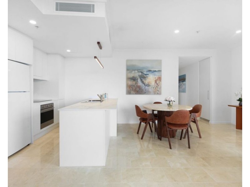 21/173 Old Burleigh Road, Broadbeach QLD 4218