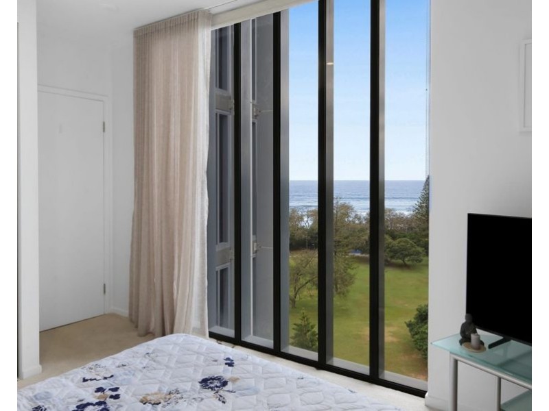 21/173 Old Burleigh Road, Broadbeach QLD 4218