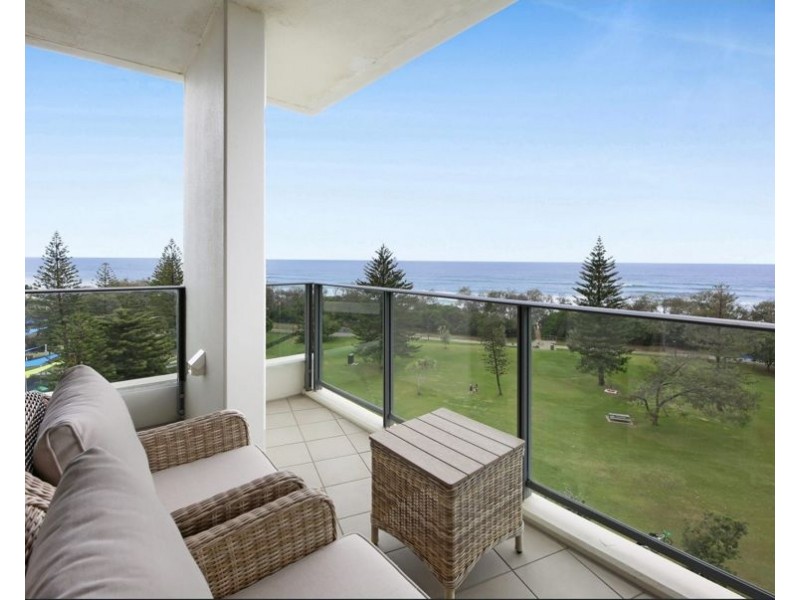 21/173 Old Burleigh Road, Broadbeach QLD 4218