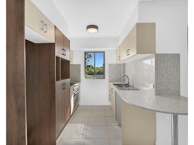 24/148 High Street, Southport QLD 4215