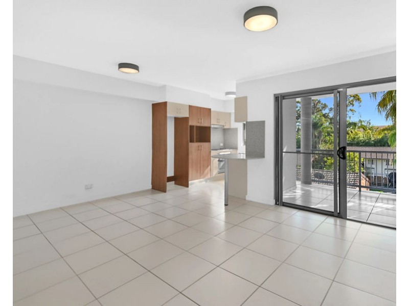 24/148 High Street, Southport QLD 4215