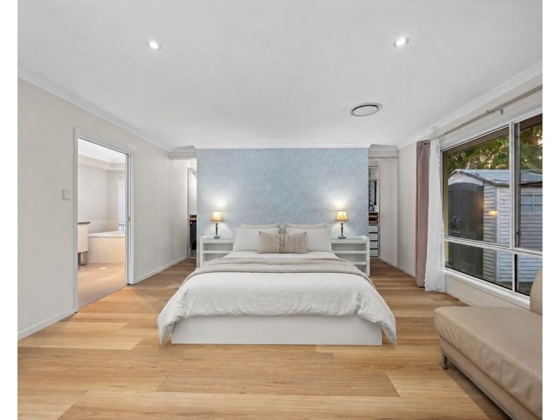 21 Banbrook Court, Molendinar QLD 4214