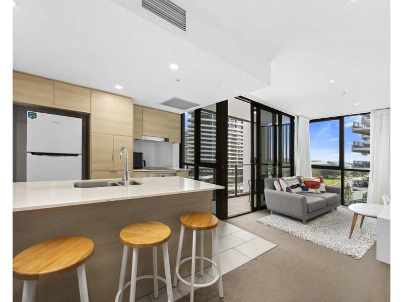 801/2663 Gold Coast Highway, Broadbeach QLD 4218