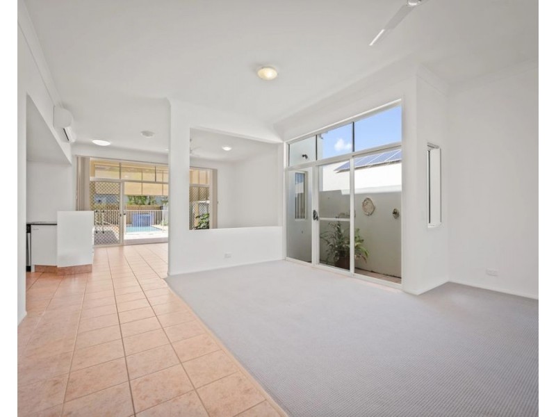 11 Duxton Drive, Varsity Lakes QLD 4227