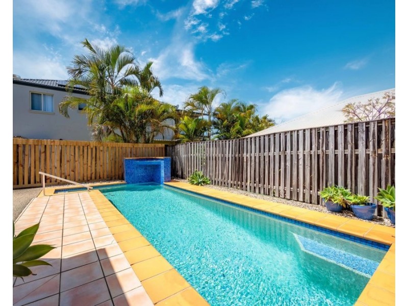 11 Duxton Drive, Varsity Lakes QLD 4227