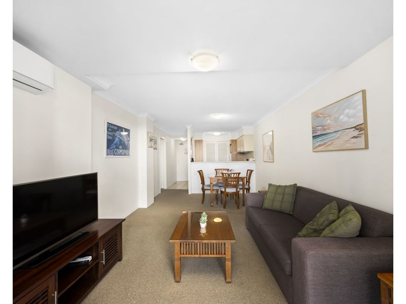 3046/2623-2633 Gold Coast Highway, Broadbeach QLD 4218