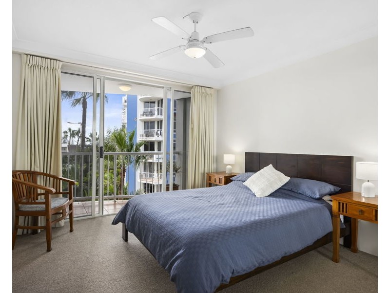 3046/2623-2633 Gold Coast Highway, Broadbeach QLD 4218