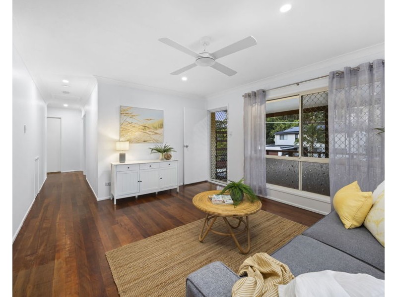 34 Macquarie Avenue, Molendinar QLD 4214