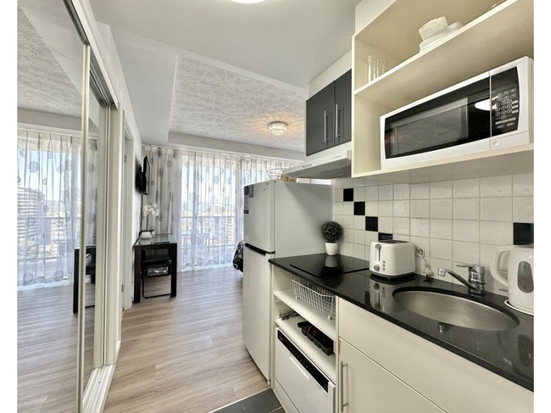 1102B/2865 Gold Coast Highway, Surfers Paradise QLD 4217