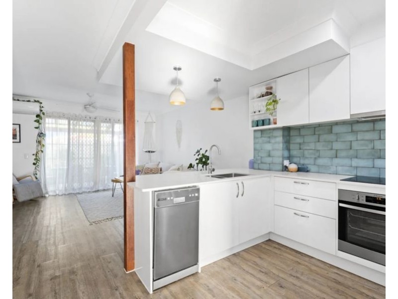 13/5-15 Galeen Drive, Burleigh Waters QLD 4220