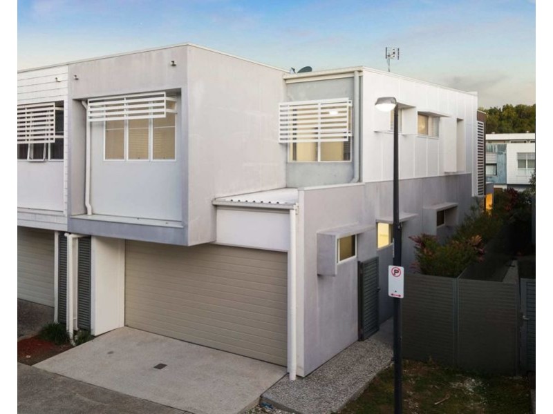 27 Florabella Drive, Robina QLD 4226