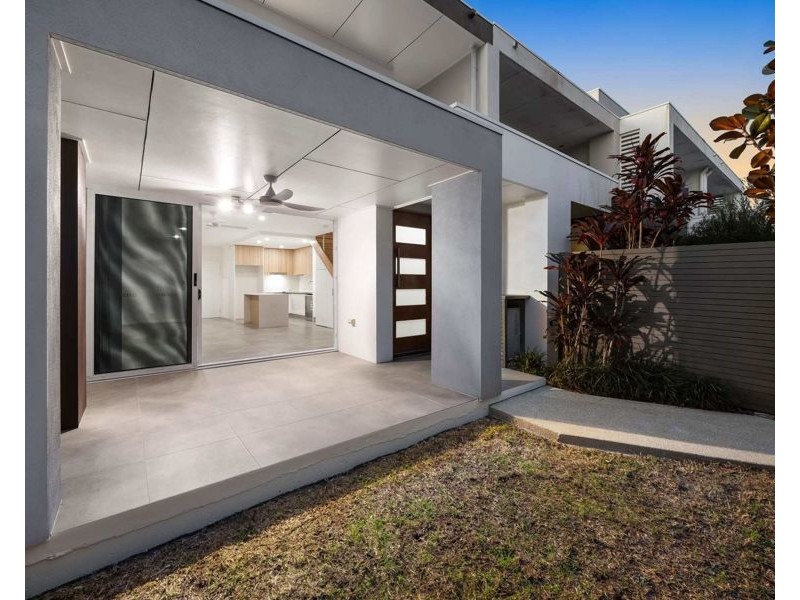 27 Florabella Drive, Robina QLD 4226