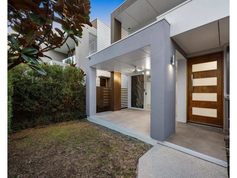 27 Florabella Drive, Robina QLD 4226