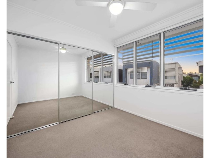 27 Florabella Drive, Robina QLD 4226