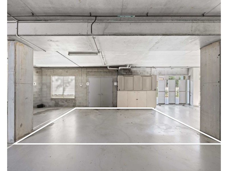 2/3208 Central Place, Carrara QLD 4211