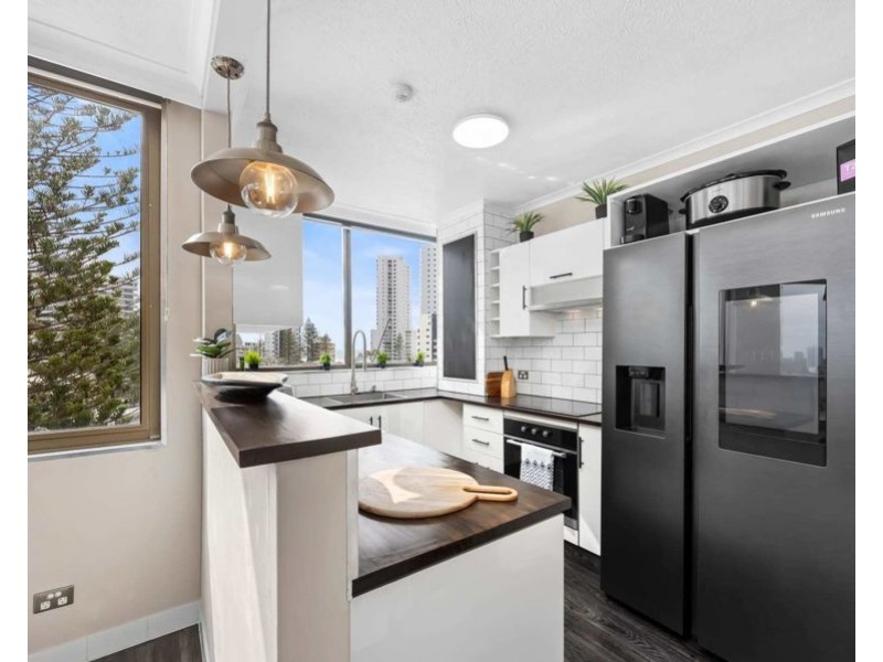 19/2916 Gold Coast Highway, Surfers Paradise QLD 4217