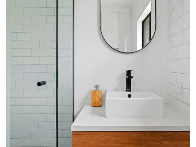 10/18-20 Sunshine Boulevard, Broadbeach Waters QLD 4218