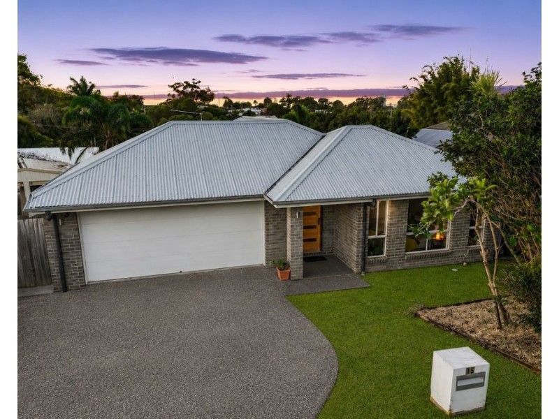 15 Cooleroo Crescent, Southport QLD 4215