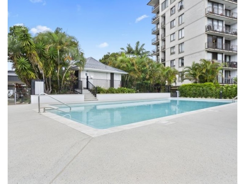 12/13-27 Fairway Drive, Clear Island Waters QLD 4226