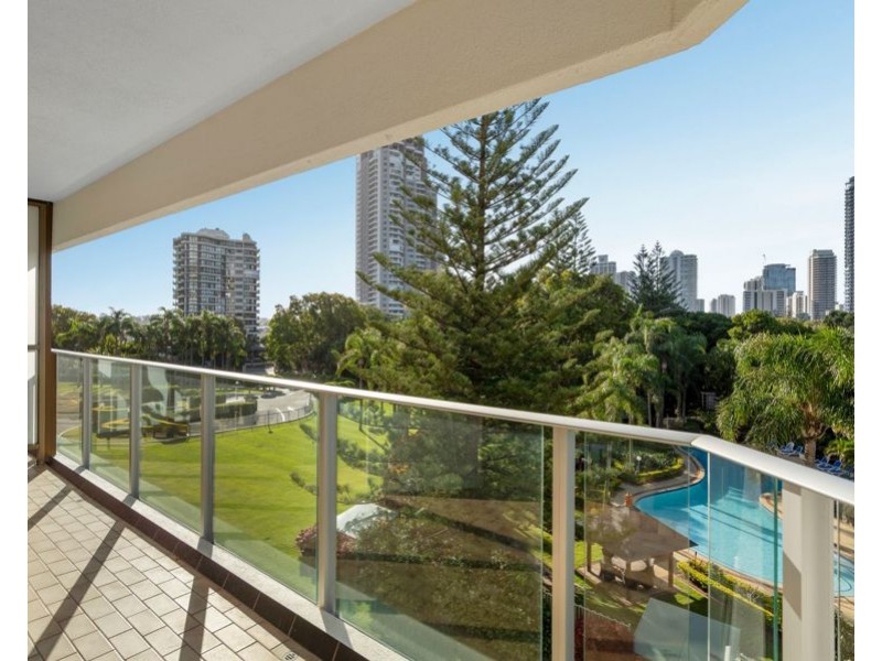 16/2 Admiralty Drive, Surfers Paradise QLD 4217