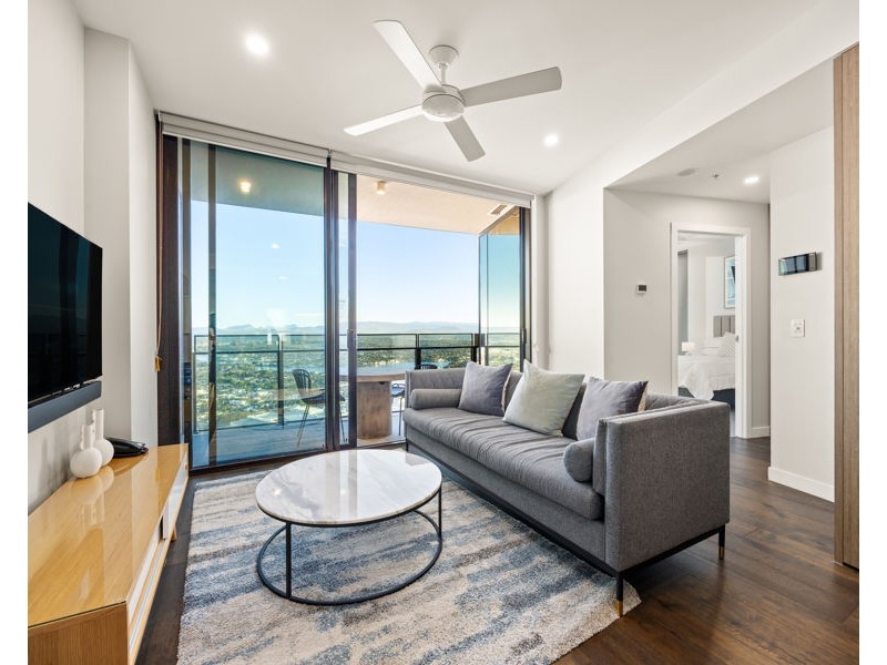 14106/5 The Darling Avenue, Broadbeach QLD 4218