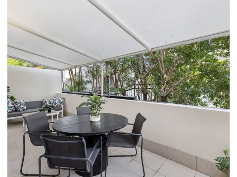 4/10-14 Purli Street, Surfers Paradise QLD 4217