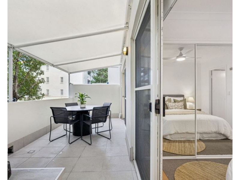 4/10-14 Purli Street, Surfers Paradise QLD 4217