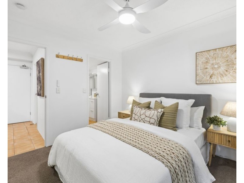4/10-14 Purli Street, Surfers Paradise QLD 4217