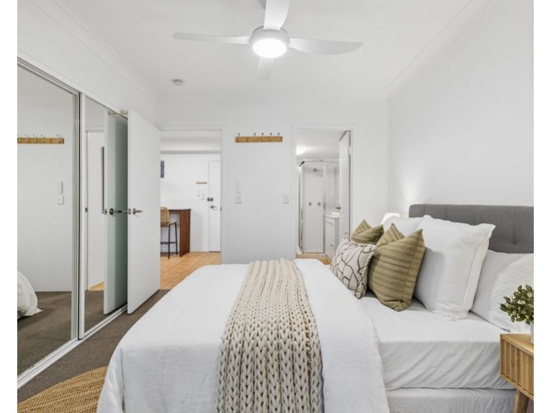 4/10-14 Purli Street, Surfers Paradise QLD 4217