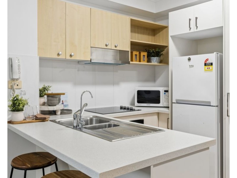 4/10-14 Purli Street, Surfers Paradise QLD 4217