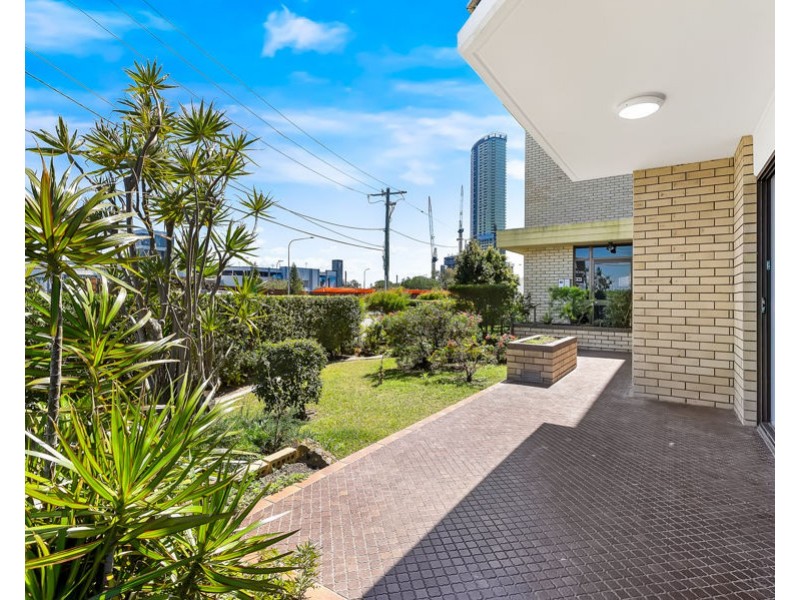 3/2619 Gold Coast Highway, Broadbeach QLD 4218