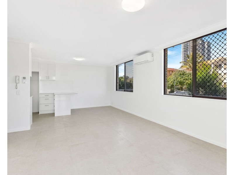 3/2619 Gold Coast Highway, Broadbeach QLD 4218