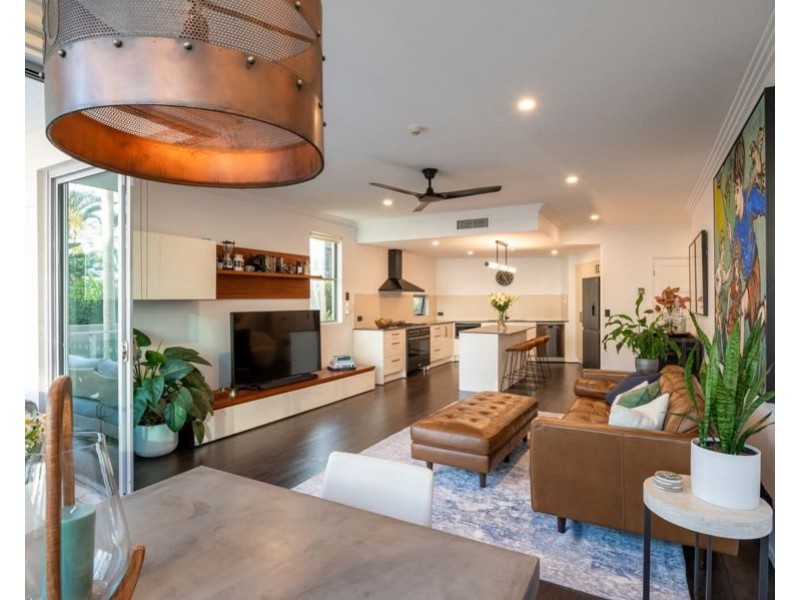 3/24 Tarcoola Crescent, Surfers Paradise QLD 4217